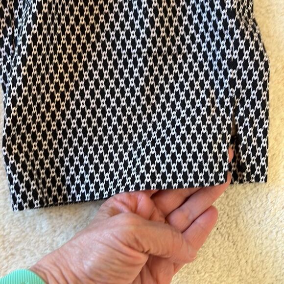 Counterparts Women’s Black & White capri pants with zipper front size 12 - Picture 8 of 8